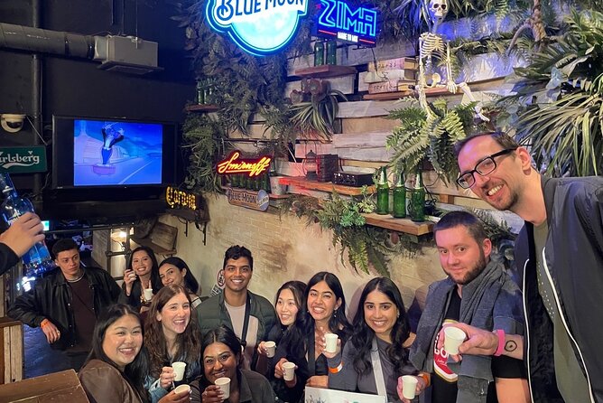 3Hour Osaka Pub Crawl Bar Hopping Nightlife Guided Tour in Namba - The guide and the group atmosphere
