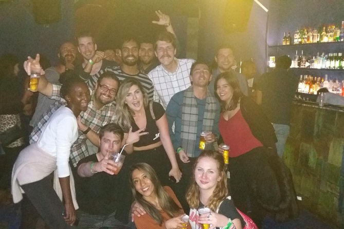 4-hour Guided Porto Pub Crawl with 6 drinks and VIP CLUBentry - Music and venues can be hit or miss
