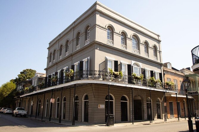Adults Only Haunted Pub Crawl in New Orleans - Key points at a glance