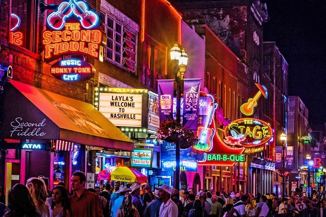 All-Inclusive Nighttime Pub Crawl - What this Nashville pub crawl actually feels like