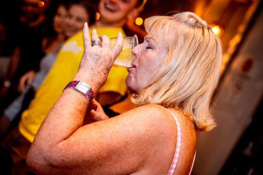 Amsterdam: Original Pub Crawl Party with VIP Entrance - What the different stops add to the night