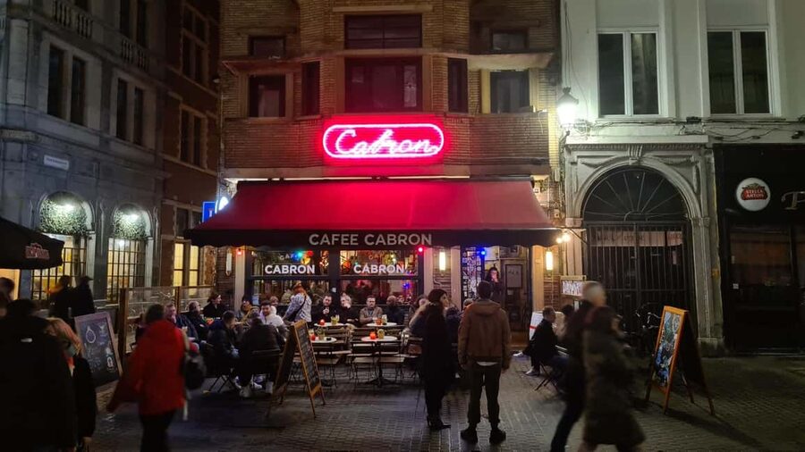 Antwerp: Pub Crawl in the Historical City - Starting at Antwerpse Brouwcompagnie
