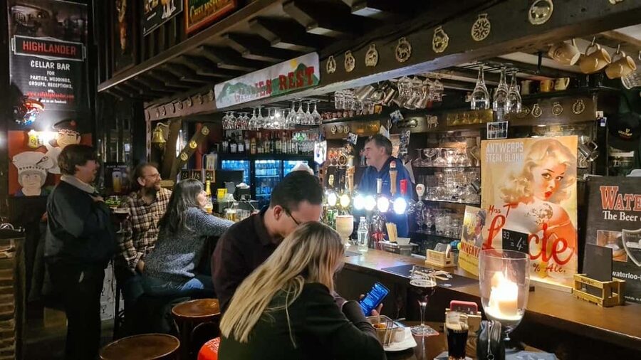 Antwerp: Pub Crawl in the Historical City - What happens at the three pub stops