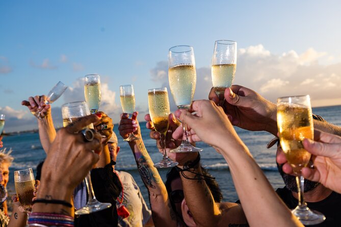 Aruba Happy Hour Party Bus Pub Crawl - A Party Bus That Starts Before the First Bar