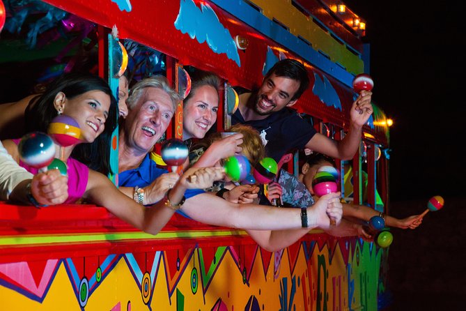 Aruba Happy Hour Party Bus Pub Crawl - Group Size and Overall Atmosphere