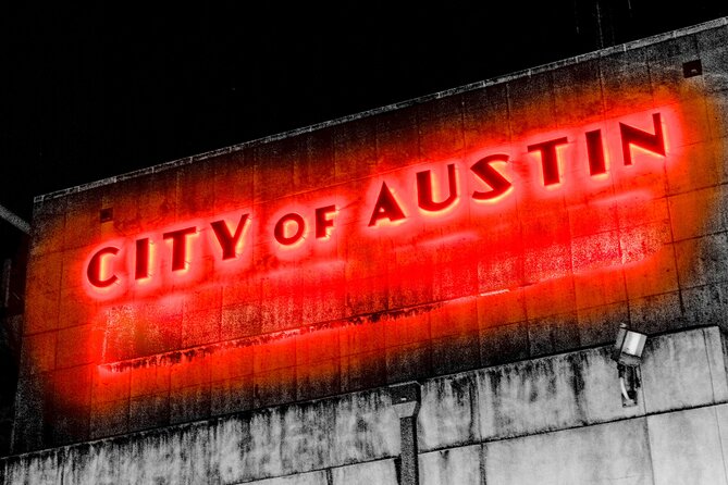 Austin Haunted Pub Crawl Walking Tour - The guides make the biggest difference