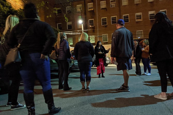 Bad Kitty Haunted Savannah Pub Crawl - Spooky, naughty ghosts - Wright Square provides a useful finish