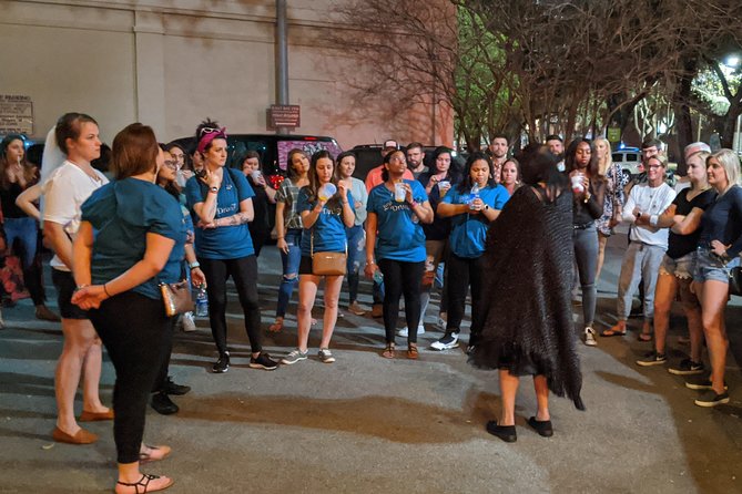 Bad Kitty Haunted Savannah Pub Crawl - Spooky, naughty ghosts - What the guide can change