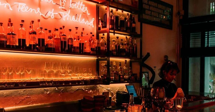 Bangkok: Guided Bar Hopping Night Tour with Private Option - TEP BAR puts Thai herbs in the glass
