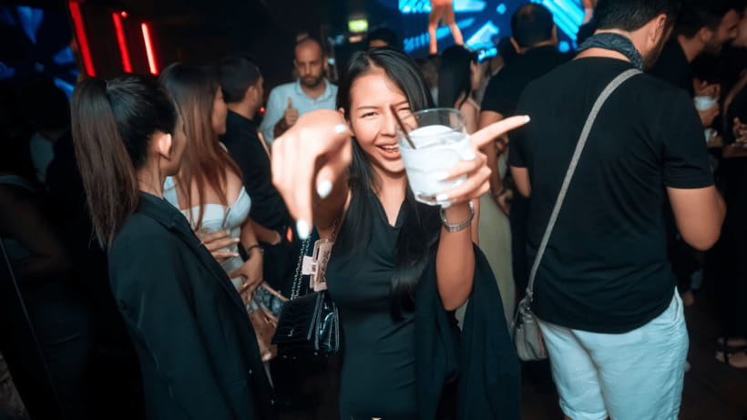 Bangkok: The Speakeasy, Rooftop & Iconic Venues Pub Crawl - Above Eleven supplies the big Bangkok view