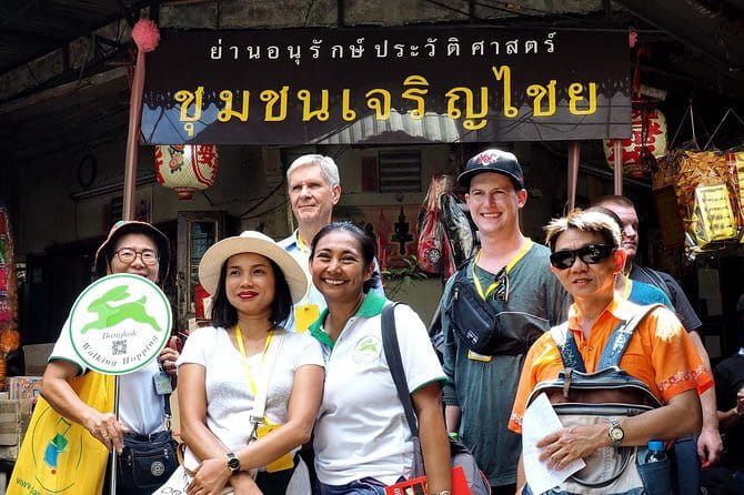 Bangkok Tuk Tuk Night Tour with food & drinks in Siam & Silom - Is $75.98 a fair price?