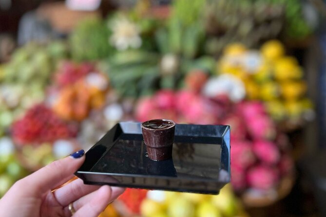 Bar Hopping & Poncha Workshop - Mercado dos Lavradores adds food and local color