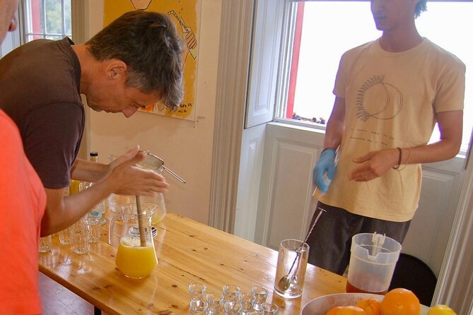 Bar Hopping & Poncha Workshop - The poncha promise needs careful attention