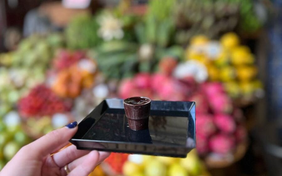 Bar hopping & Poncha Workshop in Funchal - Ginja served in an edible chocolate cup