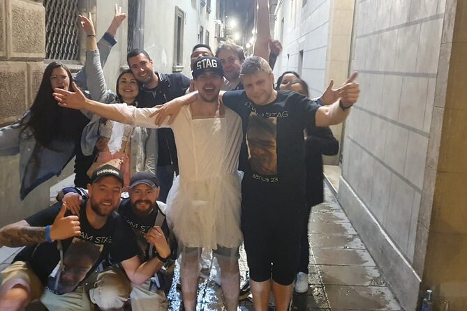 Barcelona speakeasy tapas pub crawl with hidden bars - Starting at Milan’s cocktail bar at 8 pm