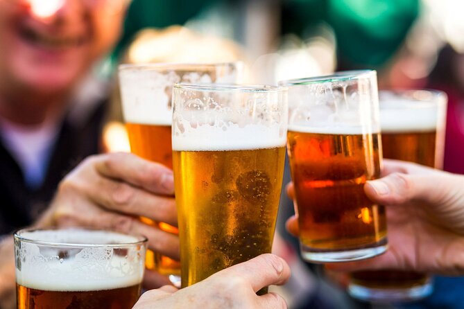 Bath: Local Pubs & Historic Sights Walking Tour (3h) - Starting at Bath Abbey and the Roman Baths