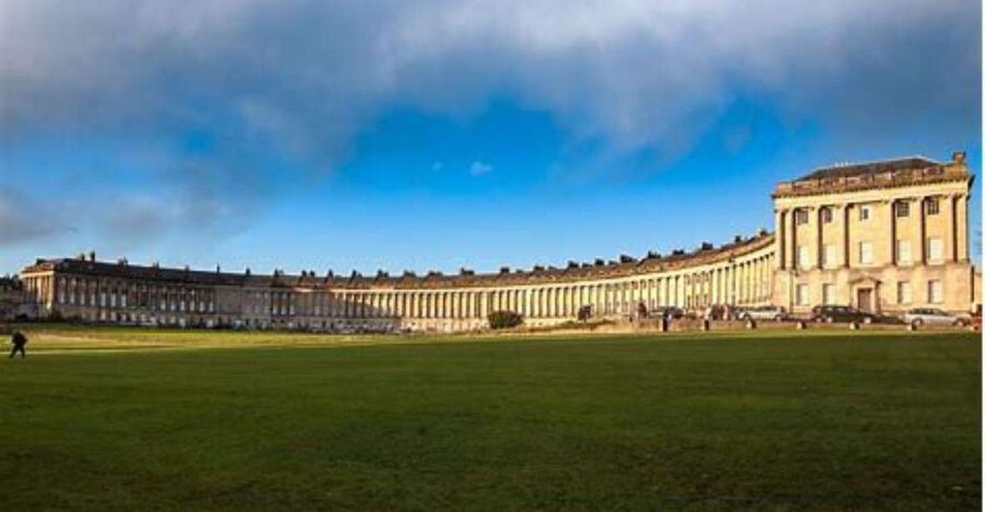 Bath: Local Pubs & Historic Sights Walking Tour (3h) - The Circus and the Assembly Rooms