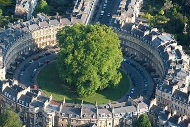 Bath: Local Pubs & Historic Sights Walking Tour (3h) - The first pub and Bath’s spa story