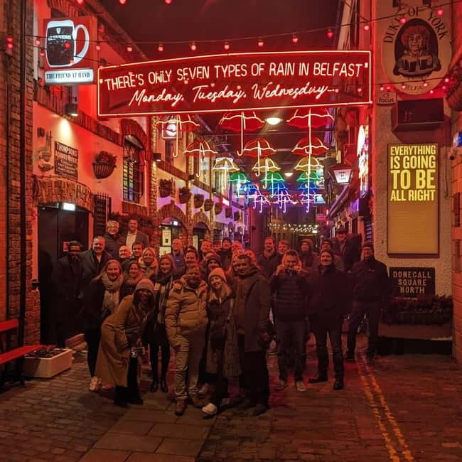 Belfast: Pub Crawl and Bar Walking Tour with Two Drinks - Live music is the heart of the evening