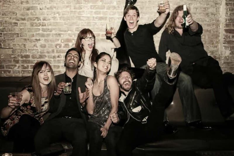 Belgrade: Bar Pub Club Crawl with 1 Hour Unlimited Drinks - Three short stops test your sense of timing