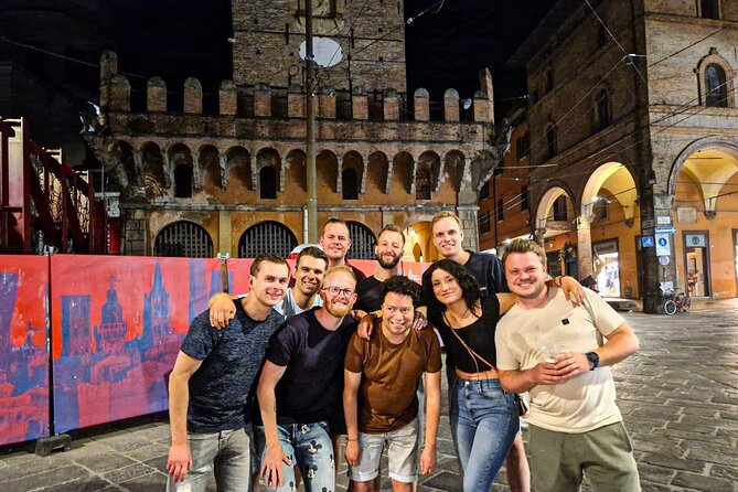 Bologna Pub Crawl to meet people - Via Zamboni: a 30-minute walk through student Bologna