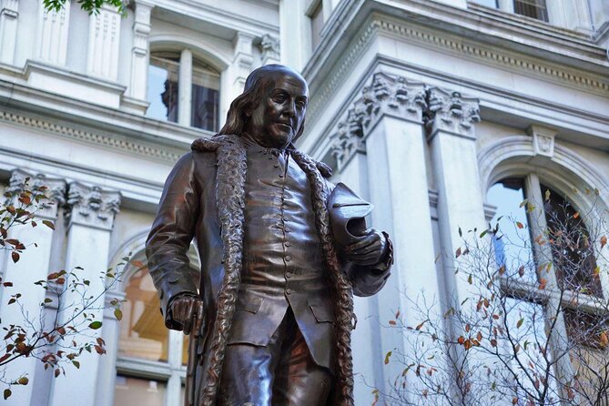 Boston Freedom Trail History Pub Crawl Small-Group Tour - Meeting Samuel Adams at Faneuil Hall