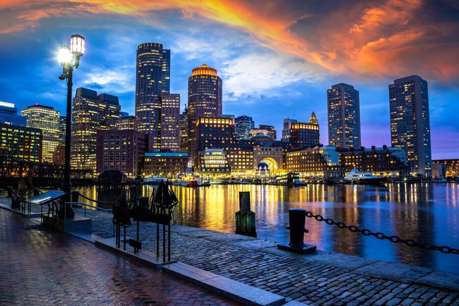 Boston: Haunted Pub Crawl of Historic Pubs and Taverns - Starting at the Samuel Adams statue near Faneuil Hall