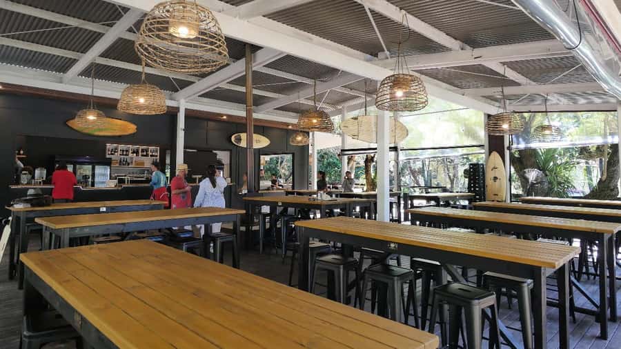 Brisbane: Island Pub Crawl with Lunch and High-Speed Boat - The Gutter Bar and the island party mood