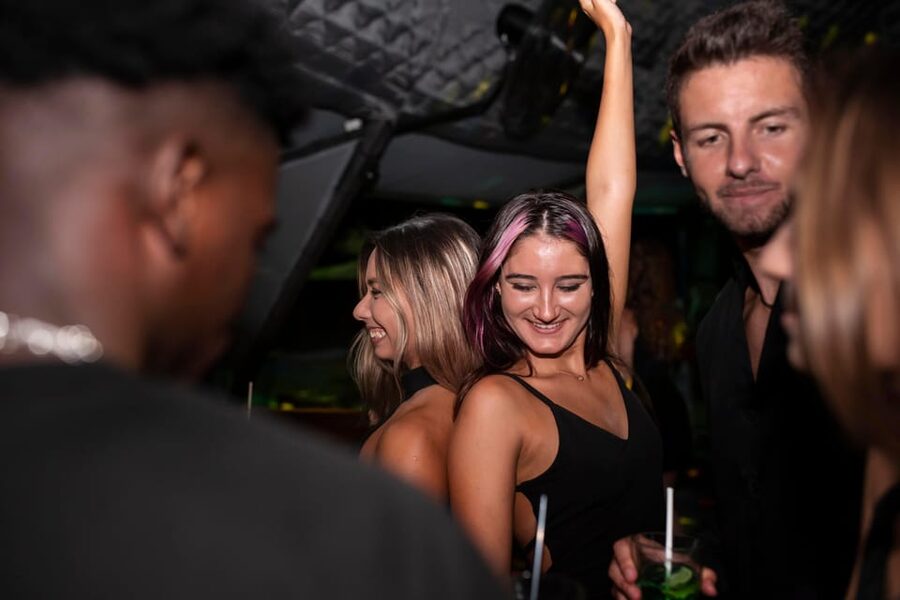Brussels: BXL Pub Crawl Guided Tour - Practical details that can make or break the night