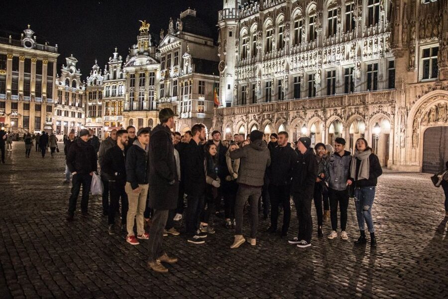 Brussels: Pub Crawl and Nightlife Party Experience - Music, games, karaoke, and the final club
