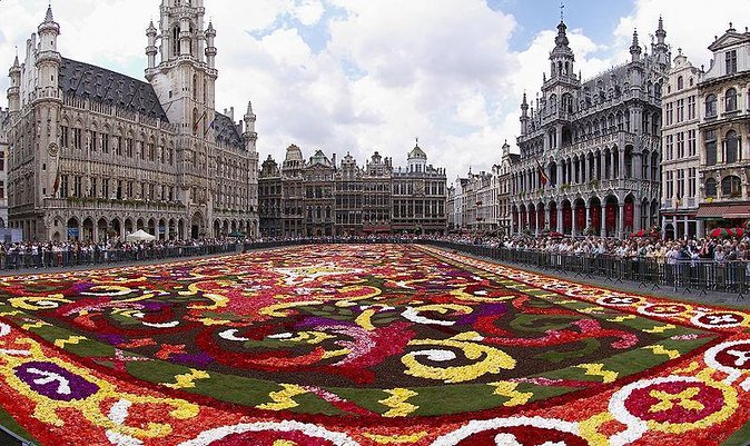 Brussels Pub Crawl - Nightlife & Party Experience - What This Brussels Night Out Is Really About