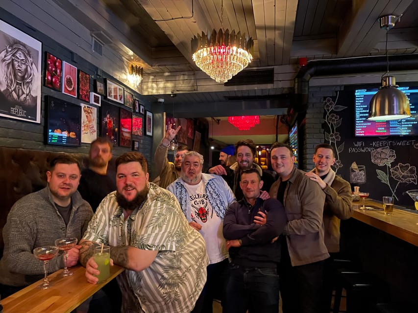 Bucharest Guided Pub Crawl - Photos that record the night