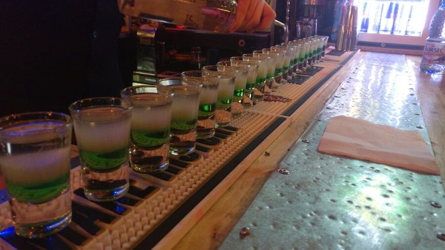 Bucharest: Weekend Pub Crawl - Four or five venues, each with a different job