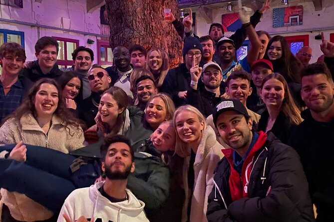 Budapest RUIN Pub Crawl +Open Bar +6 Shots +VIP Access +Games - Key points at a glance