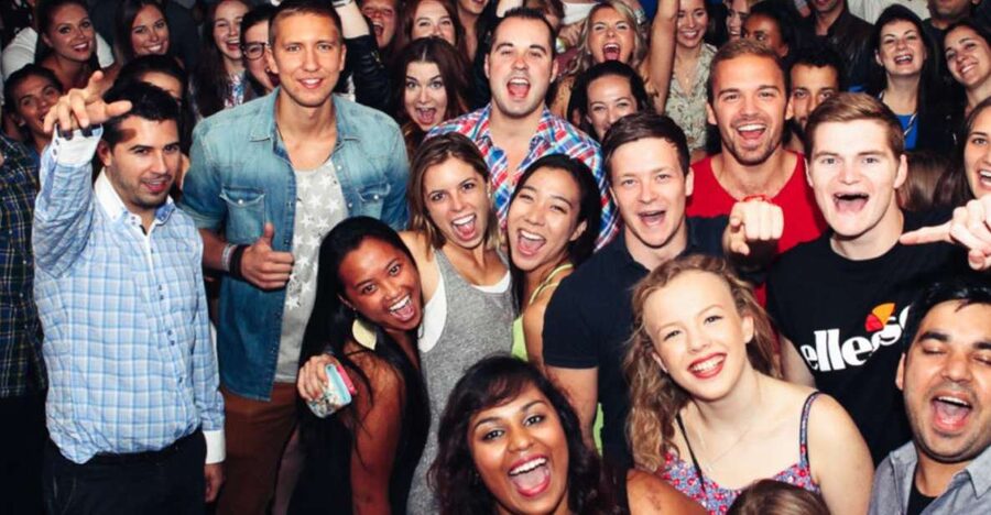 Cairo: Pub Crawl and Speakeasy Bar Tour with 2 Free Drinks - A speakeasy you could easily walk past