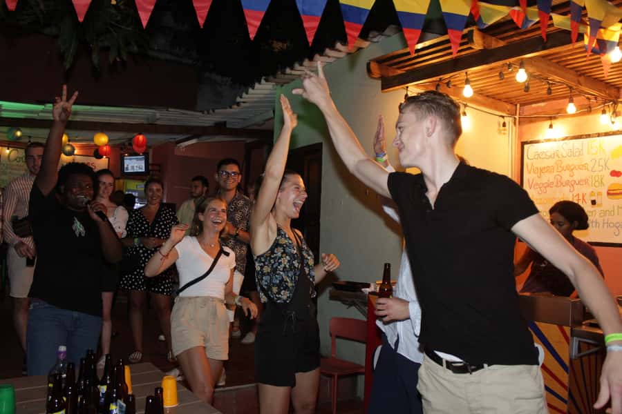 Cartagena: Pub Crawl with Dancing Lessons and Free Shots - Monday route: Taboo, Seven Times, and Eivissa