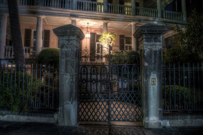 Charleston Haunted Pub Crawl - Powder Magazine brings the oldest building into the story