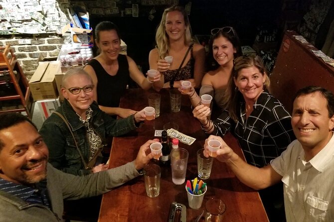 Charleston's Historic Pubs, Taverns, and Taprooms Tour - Stop two: A pub with room for conversation