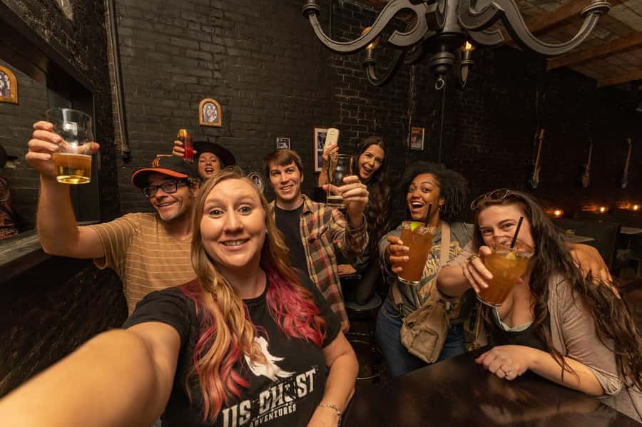 Charleston: Spirits & Spirits Haunted Pub Crawl - Four pubs and one spooky Charleston route