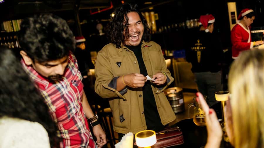 Chiang Mai Pub Crawl: 4 Venues, Beer Buffet & VIP Entry - The short tuk-tuk transfer