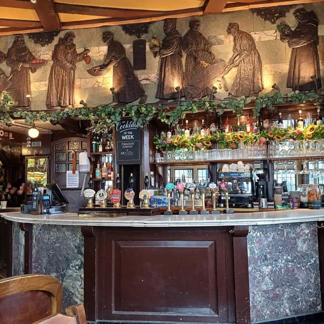 City of London: Historic Pub Walking Tour - Four details that make this walk worth considering