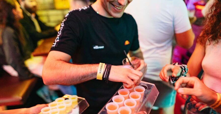 Copenhagen: Guided Party Pub Crawl with 4 Shots and 1 Drink - Group size and comfort