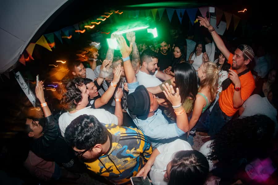 Cusco: Pub Crawl with Skip-the-Line Access and Drinks - Safety, ID and practical preparation