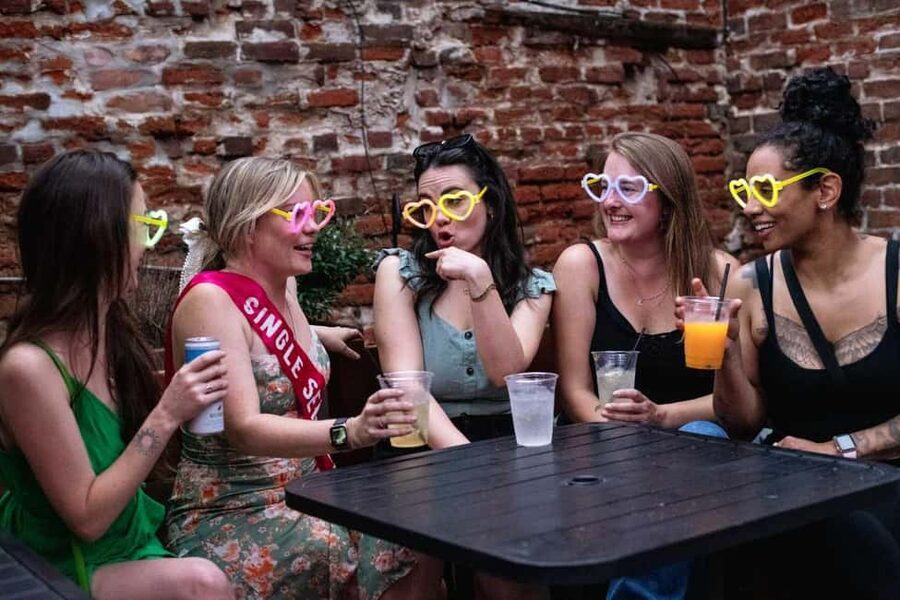 Dallas Spirits & Spirits Haunted Pub Crawl - Walking, weather, and practical planning