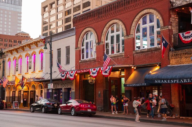 Downtown Austin Live Music Pub Crawl - Group size, guide quality, and the social side