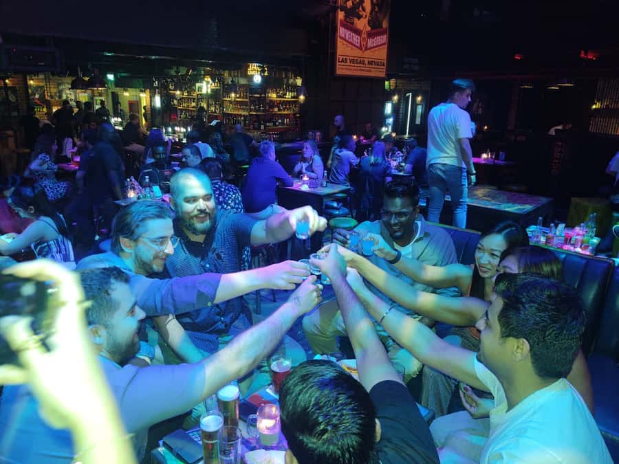 Dubai: Pub Crawl Nightlife Tour - Who should choose this nightlife tour?