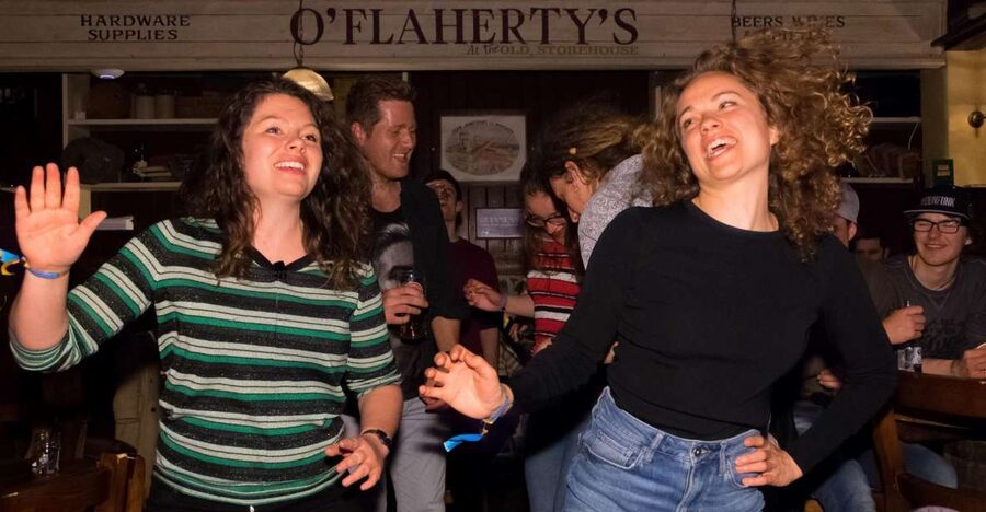 Dublin: Generation Pub Crawl - Walking to Copper Face Jacks