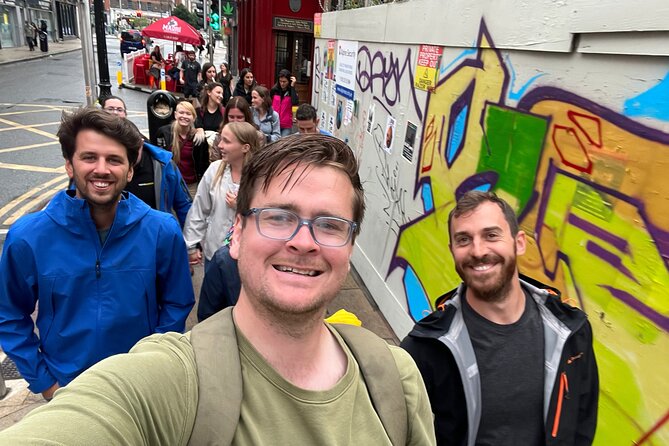 Dublin Out-Off-Tourist-Path Pub Tour and Tastings with a Local - The guides make or break the evening