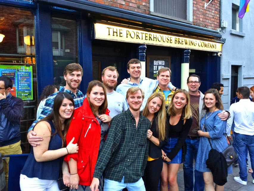Dublin: Private Pub Tour - Stop One: Getting Oriented in a Local Bar