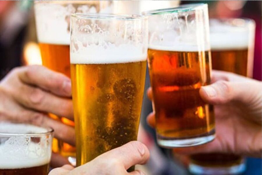 Dublin: Traditional Pubs Walking Tour with Local Guide - Four pubs, four different moods